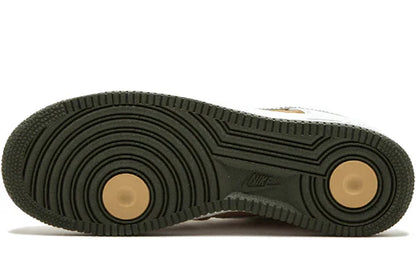Nike Air Force 1 Premium 07 'White Green Size 9.5M New