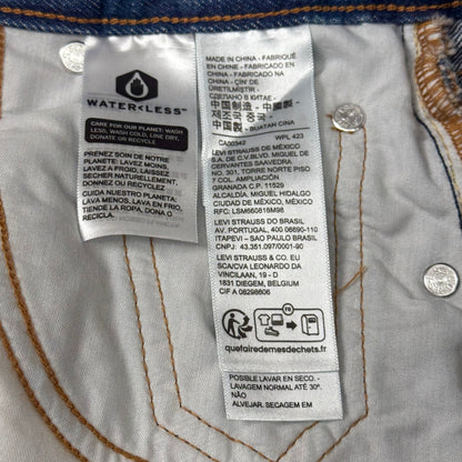 LEVIS Recrafted Icon Skirt Mid Rise Original Women's Sz 26 Novel Notion Med Wash