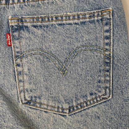 LEVIS 501 Original Fit High Rise Shorts Medium Wash Women's Sz 26 Mega Vibe Blue