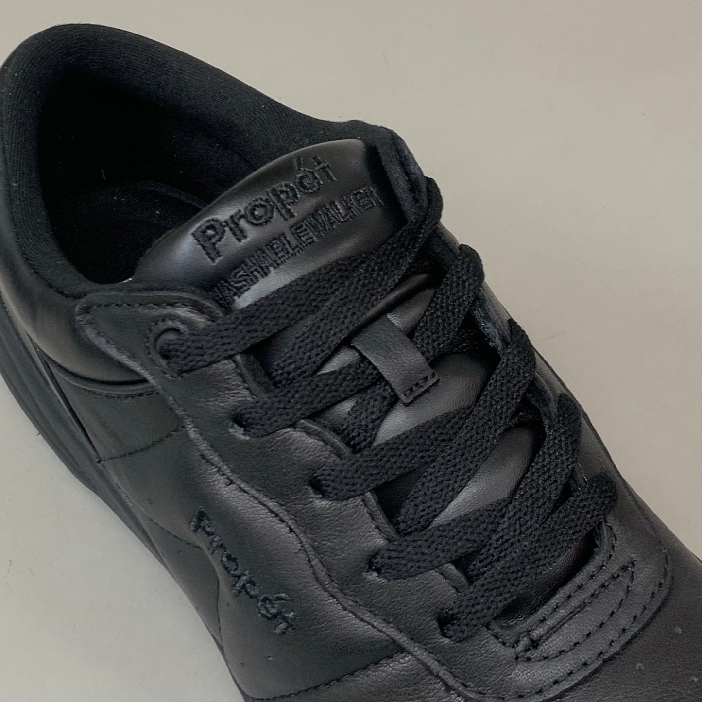 PROPET Washable Walker Lace-up Sneaker Shoes Women's SZ 11 SR Black W3840SB-N-11