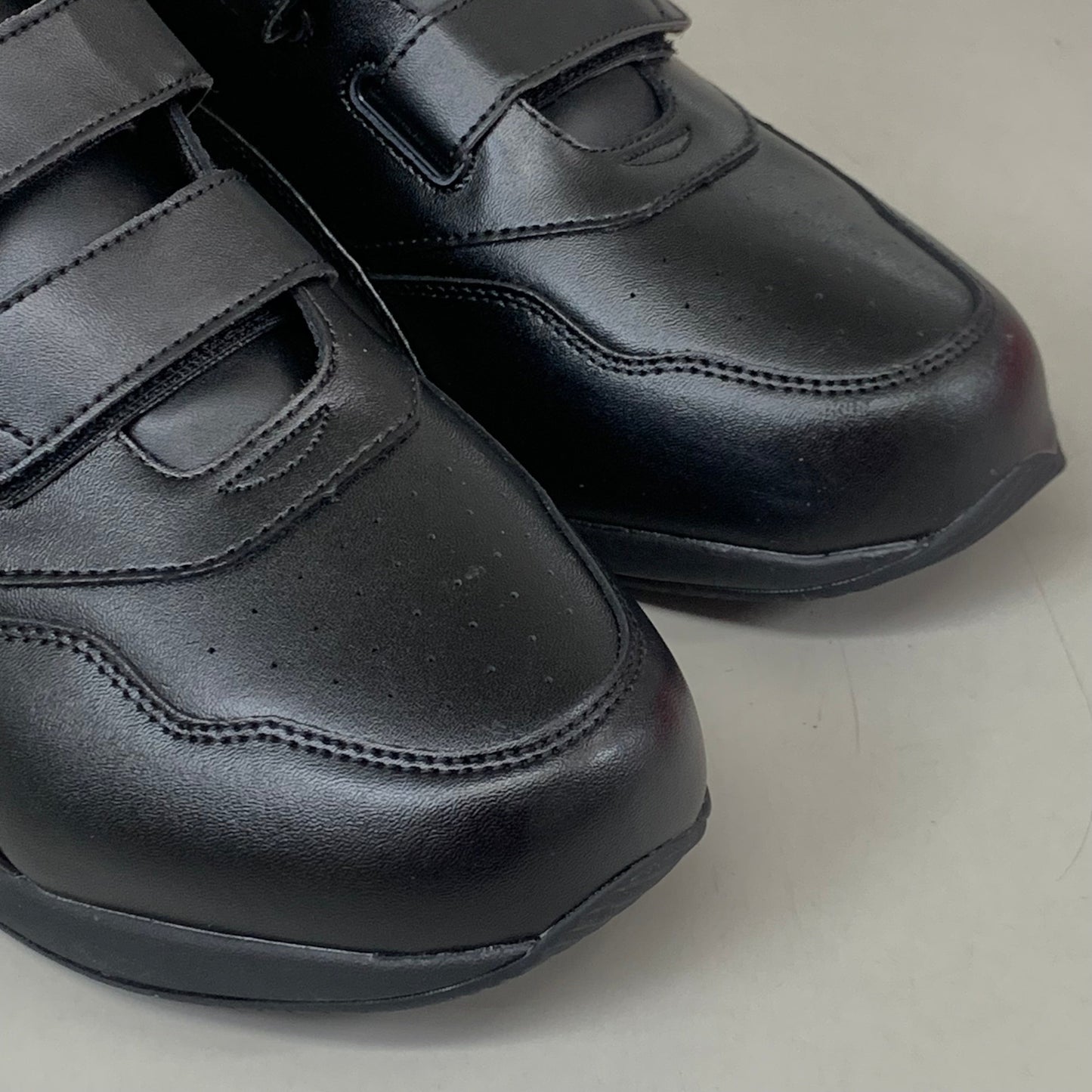 PROPET Tour Walker Strap Sneaker Shoes X(2E) Women's SZ 11 Black W3902BLKX-11