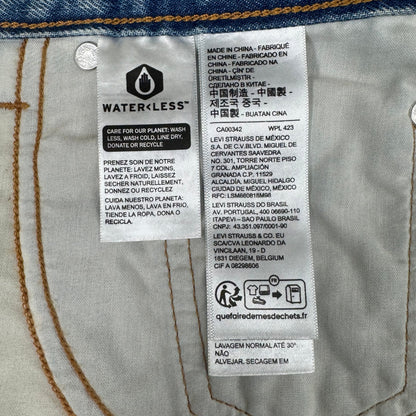 LEVIS Recrafted Icon Skirt Mid Rise Original Women's Sz 30 Novel Notion Med Wash