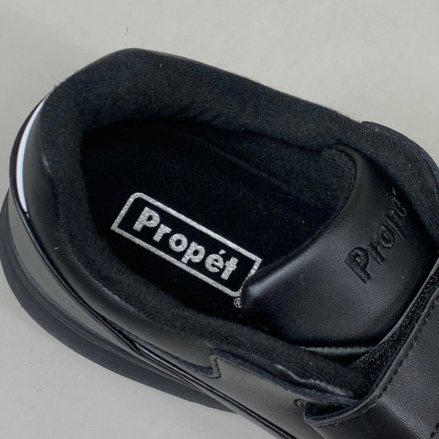 PROPET Tour Walker Strap Sneaker Shoes X(2E) Women's SZ 11 Black W3902BLKX-11