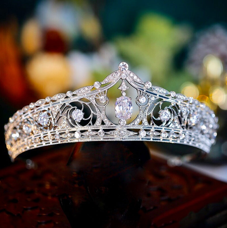 Monica - Royal Glamour Bridal Tiara