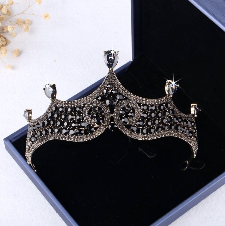 Keeley - Victorian Gothic Black Bridal 3-Piece Jewelry Set With Tiara