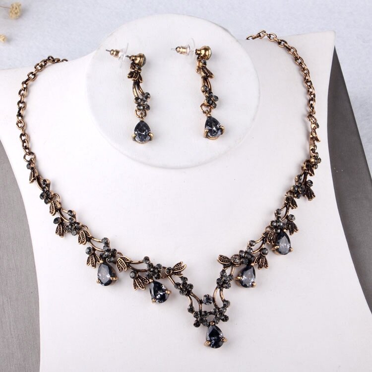 Keeley - Victorian Gothic Black Bridal 3-Piece Jewelry Set With Tiara