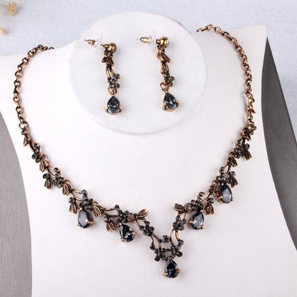 Keeley - Victorian Gothic Black Bridal 3-Piece Jewelry Set With Tiara