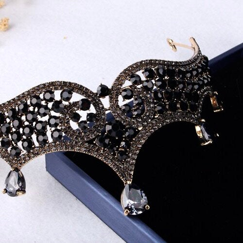 Keeley - Victorian Gothic Black Bridal 3-Piece Jewelry Set With Tiara