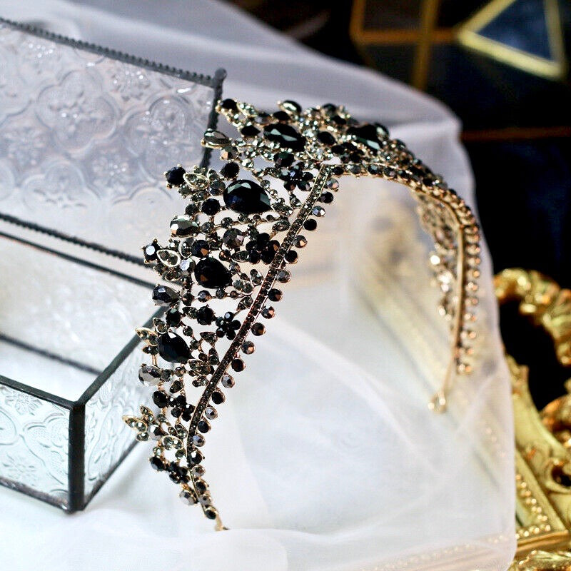 Olenna - Victorian Gothic Black Bridal Tiara