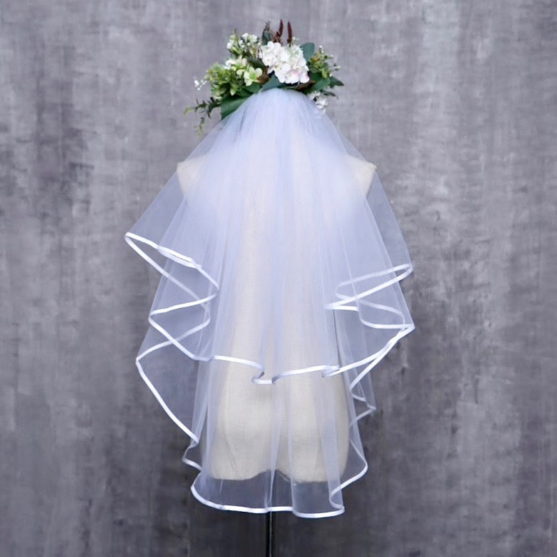 "Kelynn" - Satin Edge Fingertip Length Bridal Veil
