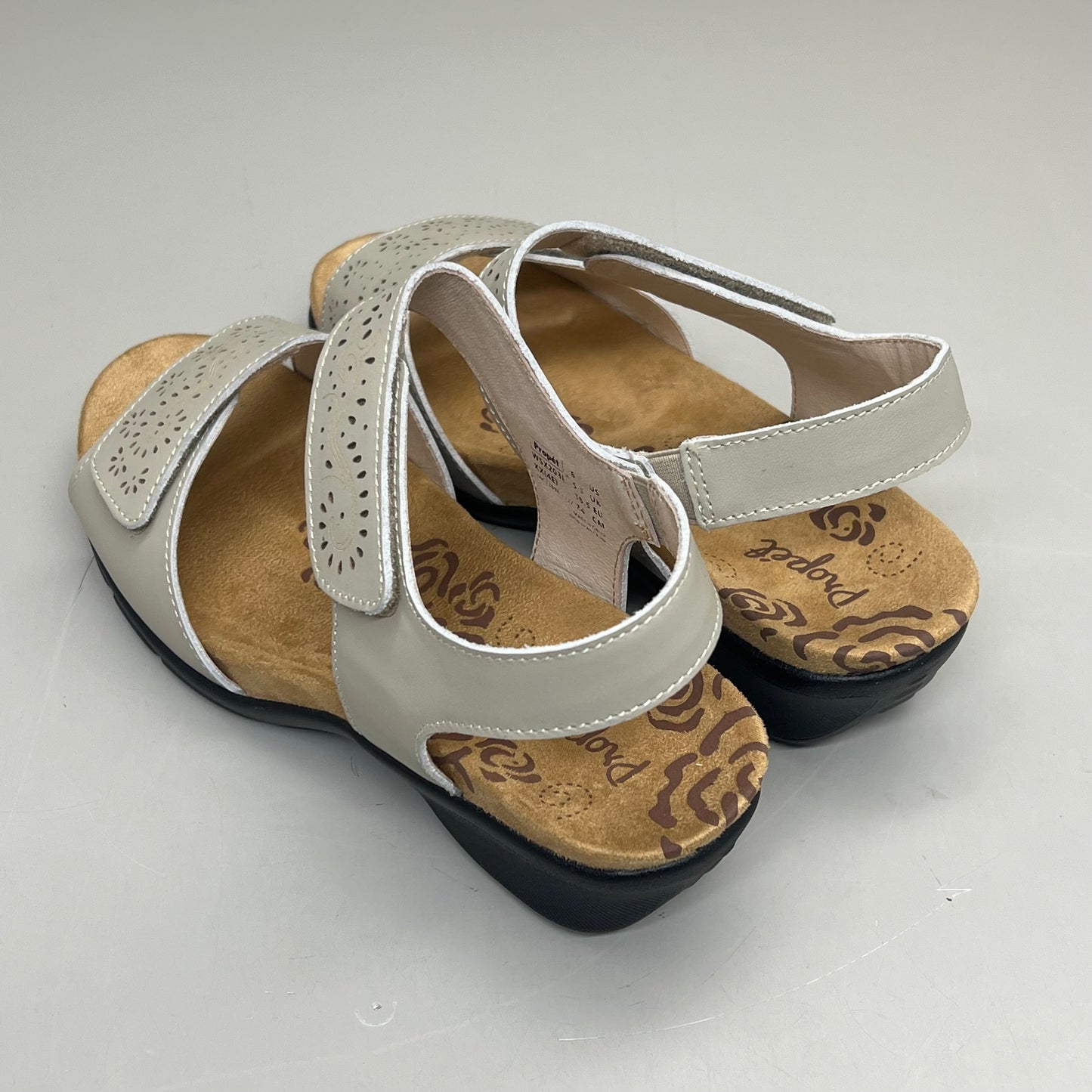 PROPET Wanda Sandal w/Wedge Heel Design Womens Sz 7.5 XX WIDE (4E) Cream WSX203L