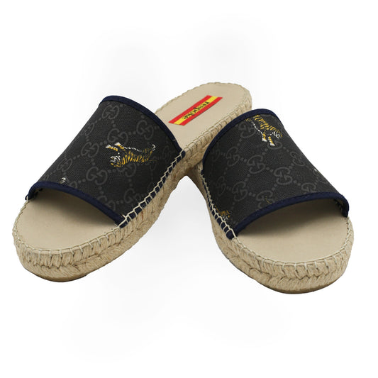 CAMELIA Black Flip-Flop