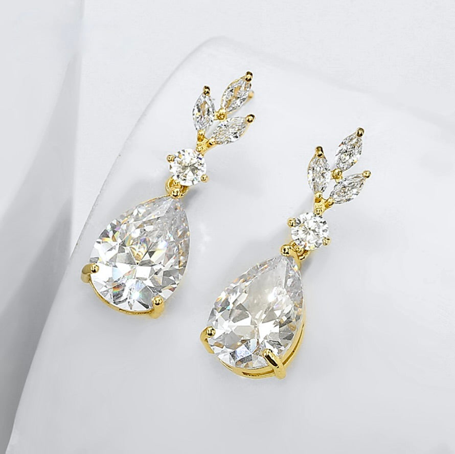 "Bella" - Cubic Zirconia Bridal Jewelry Set - Available in Silver, Rose Gold and Yellow Gold