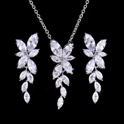 Vivienne - Cubic Zirconia Bridal Necklace - Available in Silver, Rose Gold and Yellow Gold