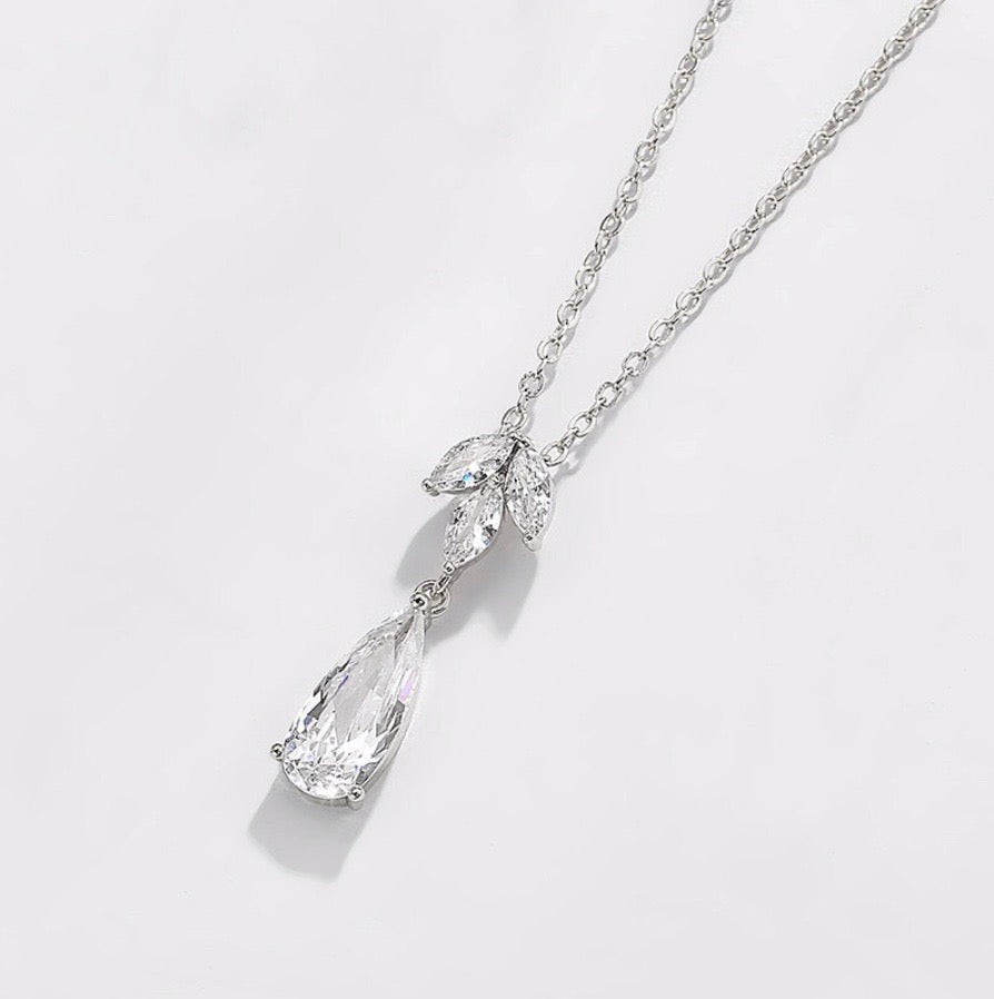 Solange - Cubic Zirconia Bridal Necklace - Available in Silver, Rose Gold and Yellow Gold