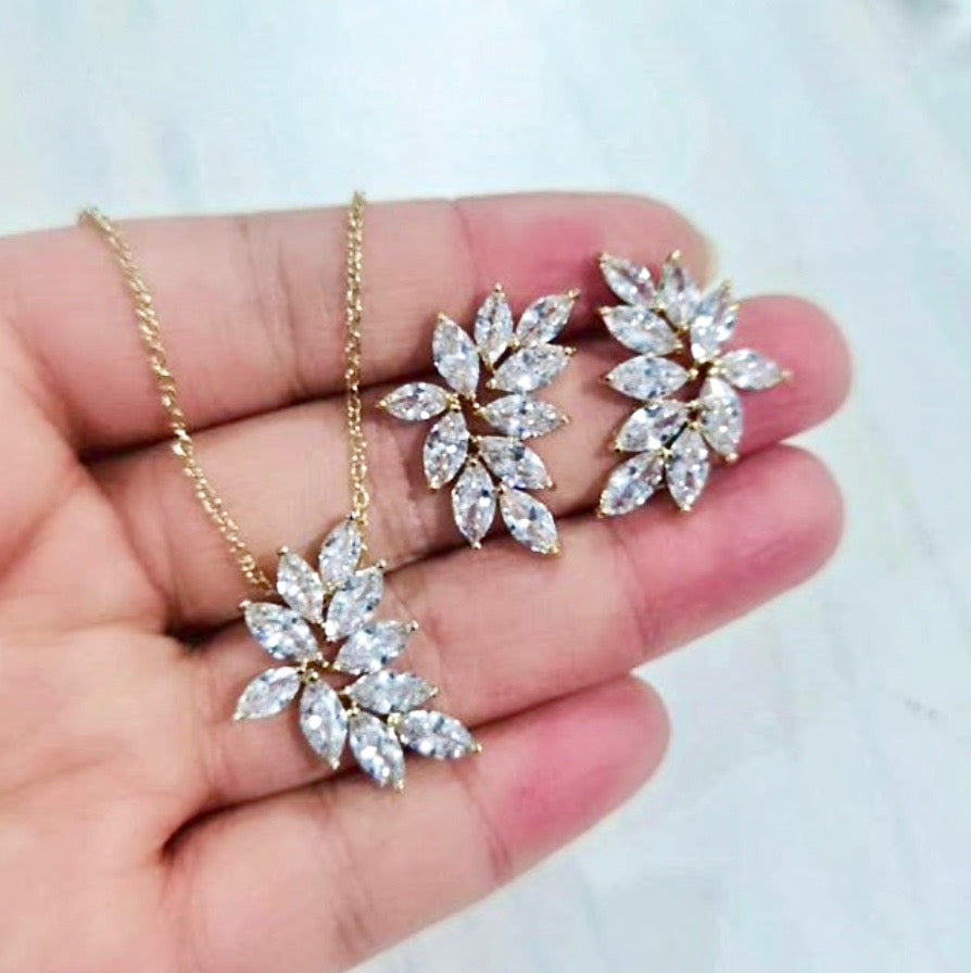 Poppy - Cubic Zirconia Bridal Necklace - Available in Silver, Rose Gold and Yellow Gold
