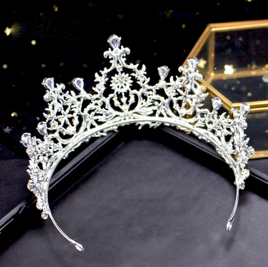 Peyton - Silver Cubic Zirconia Bridal Tiara