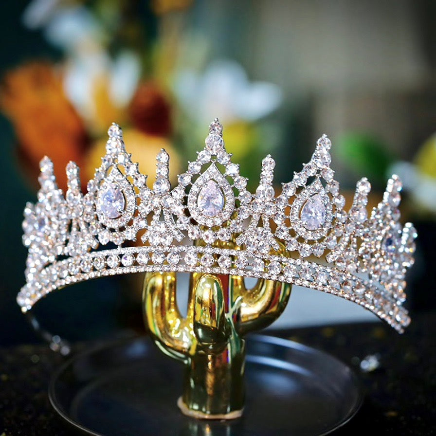 Emmy - Royal Glamour Bridal Tiara