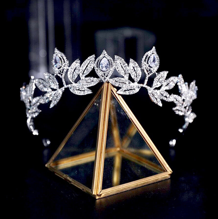 Maxine - Silver Cubic Zirconia Bridal Tiara