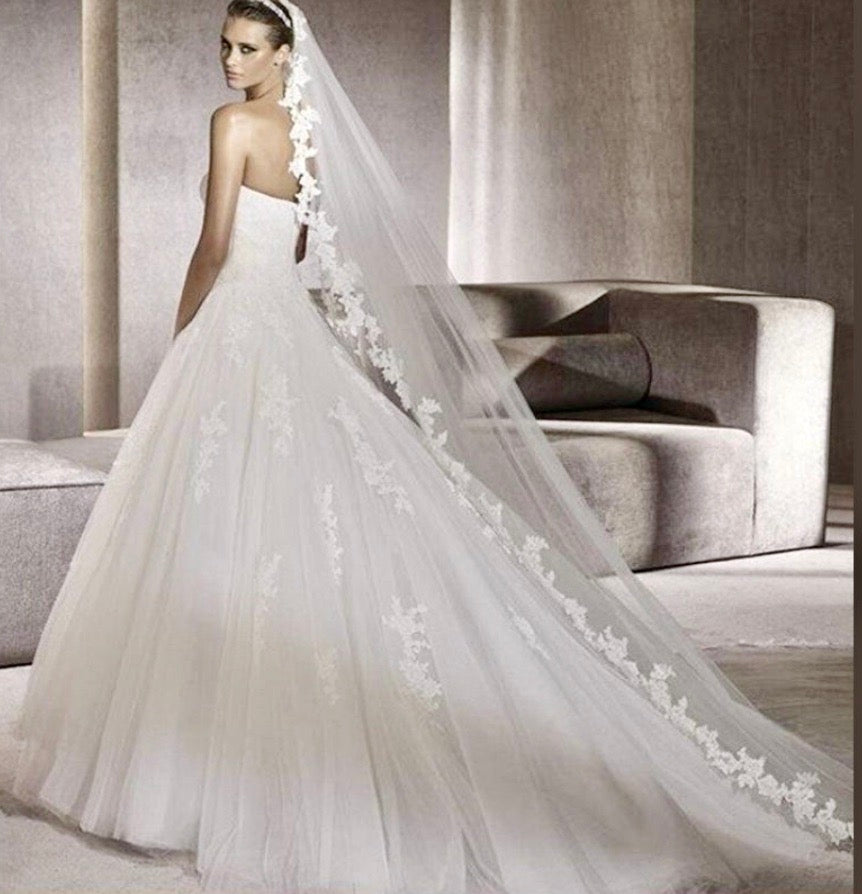 "Silva" - Lace Edge Cathedral Bridal Veil - Available in White and Ivory