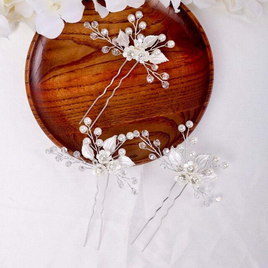 Betty - Ceramic Flowers and Pearls Bridal Hair Pin