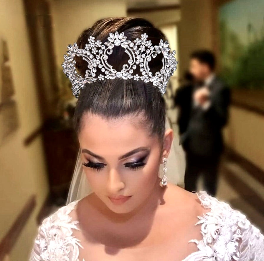 Everleigh - Pearl and Crystal Bridal Tiara - Available in Gold and Silver