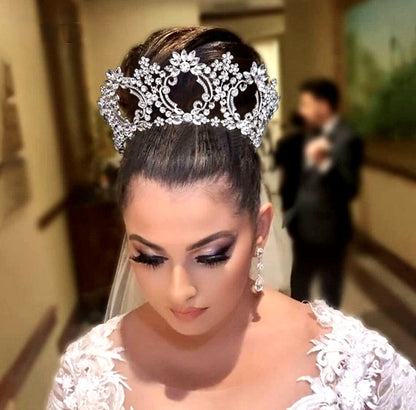 Everleigh - Pearl and Crystal Bridal Tiara - Available in Gold and Silver