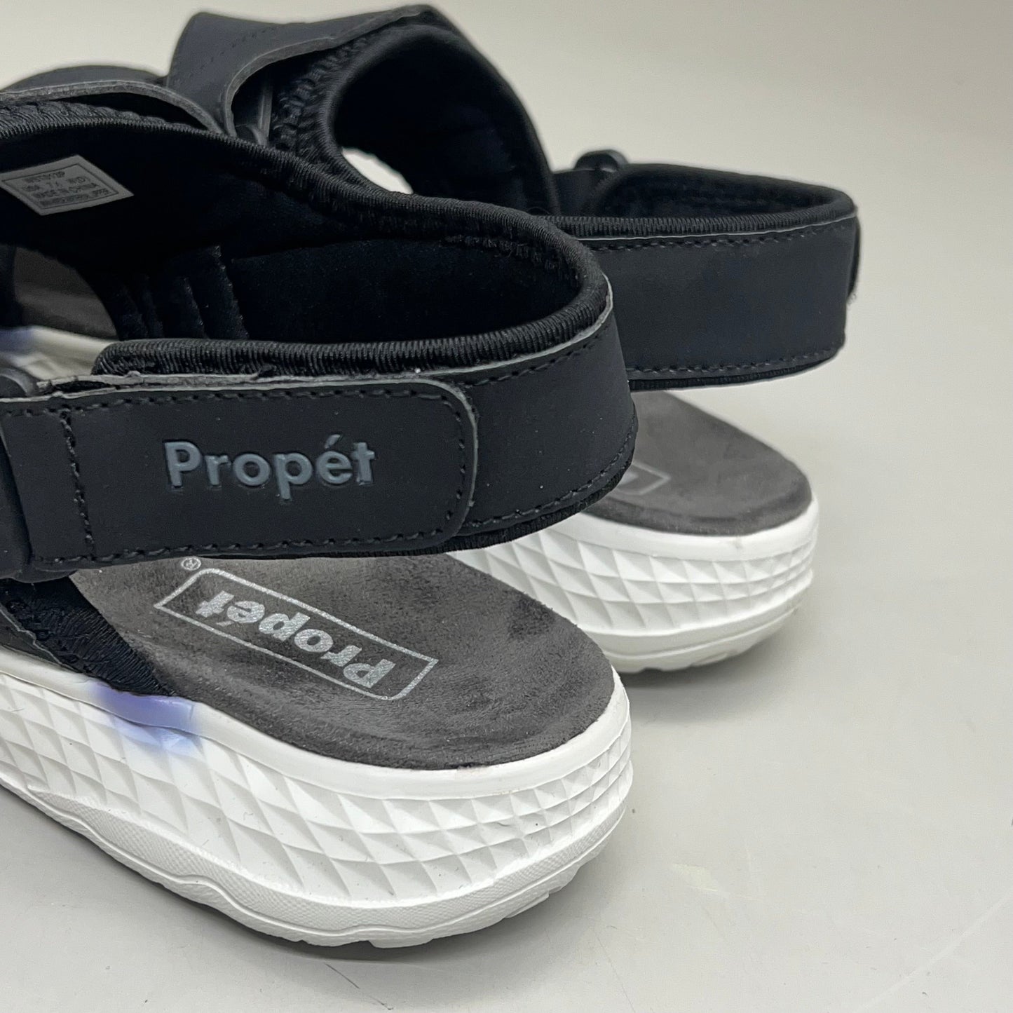 PROPET Travel Activ Sport Lightweight Women's Sz 9 M(B) Black/White As-is WST013P