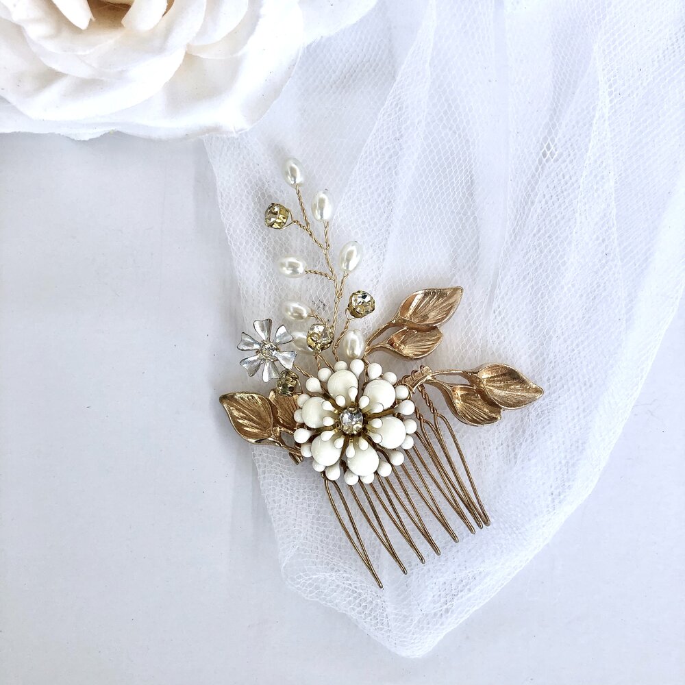Jessie - Vintage Pearl Bridal Hair Comb