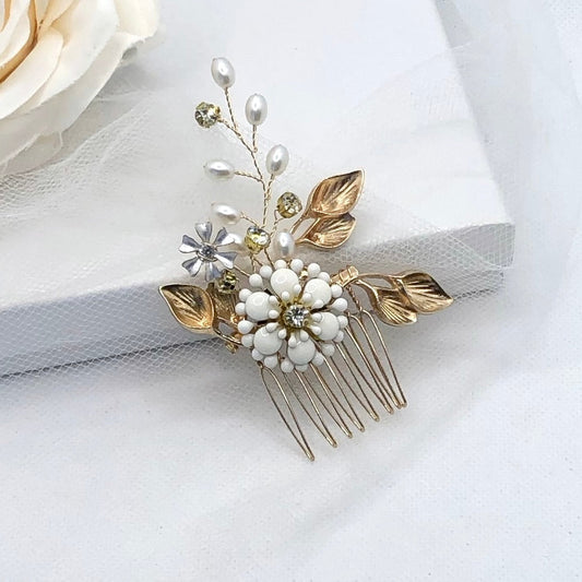 Jessie - Vintage Pearl Bridal Hair Comb