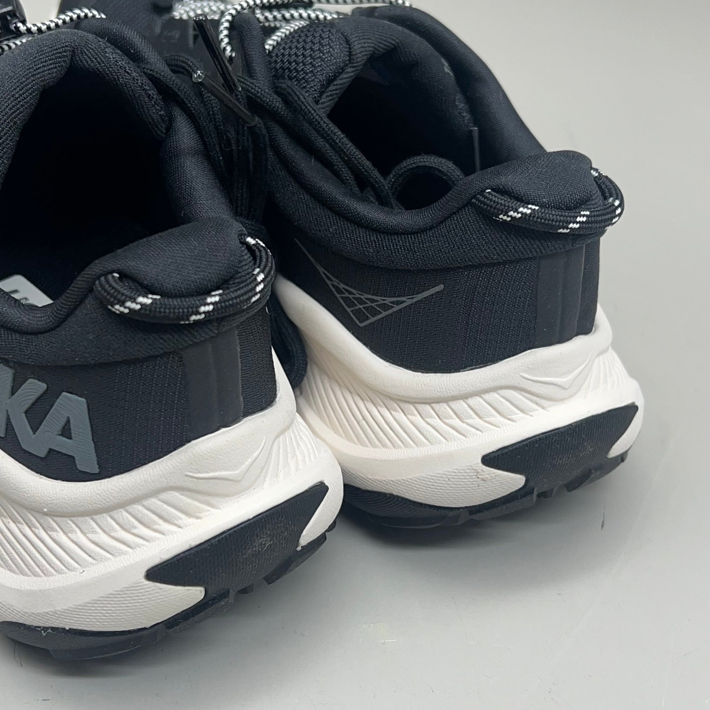 HOKA Transport Hiking & Walking Sneaker Women's Sz Regular 6B Black 1123154