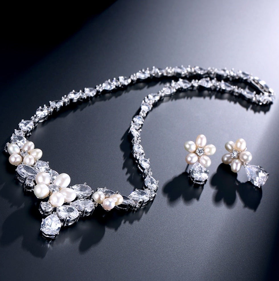 Eloise - Freshwater Pearl and Cubic Zirconia Bridal Bracelet - Available in Rose Gold and Silver