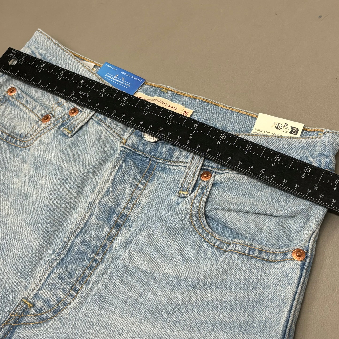 LEVIS Ribcage Straight Ankle Performance Jeans Women's Sz 26x27 Blue Light Wash