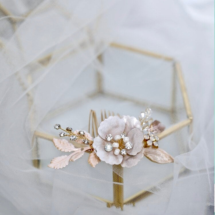 Loralyn - Bohemian Gold Bridal Hair Comb