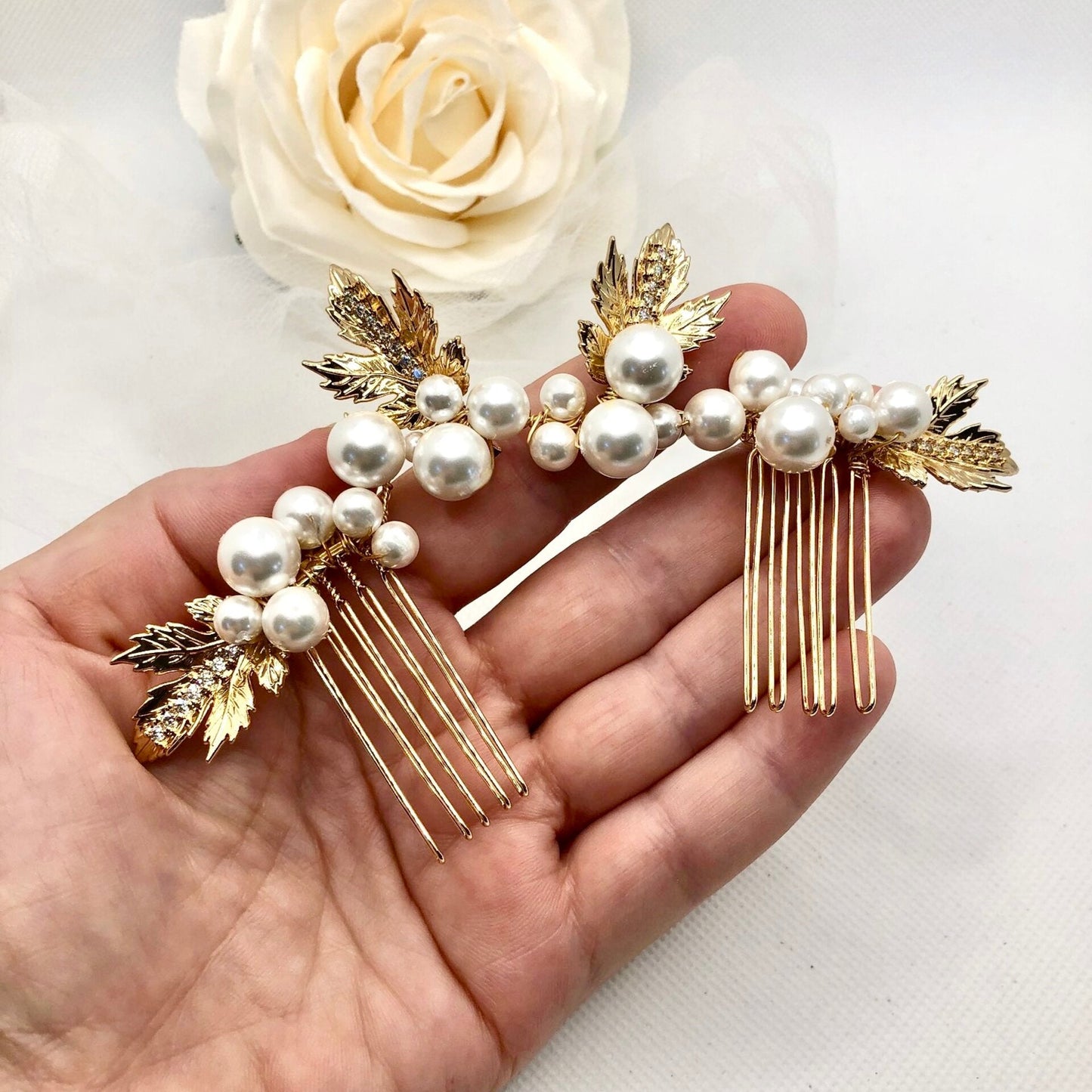 Evie - Pearl Bridal Hair Combs Set