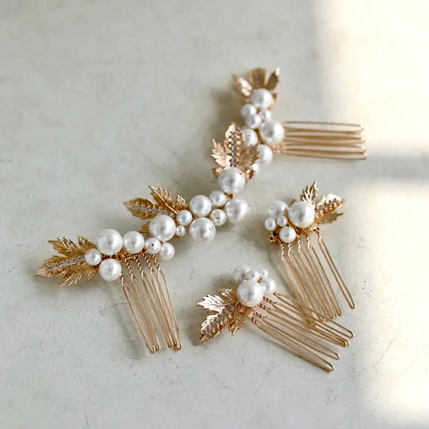 Evie - Pearl Bridal Hair Combs Set