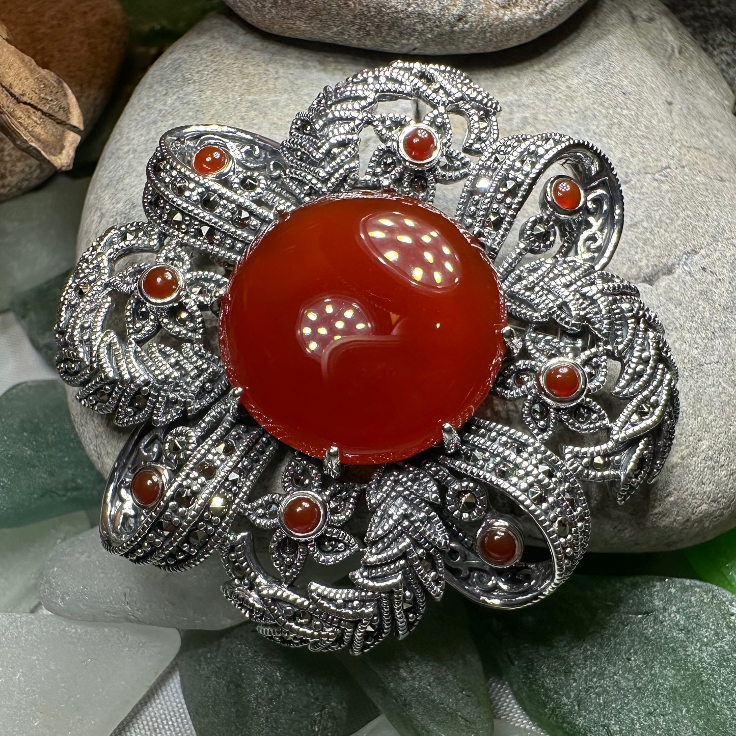 Ríona Celtic Knot Brooch