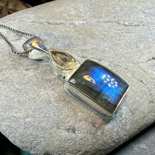 Briony Labradorite Necklace