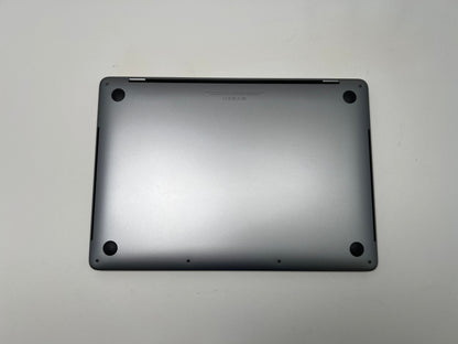 MacBook Pro (2017) 13-inch – Intel Core i7 3.5GHz – 16GB RAM 512GB SSD • 45 Battery Cycles