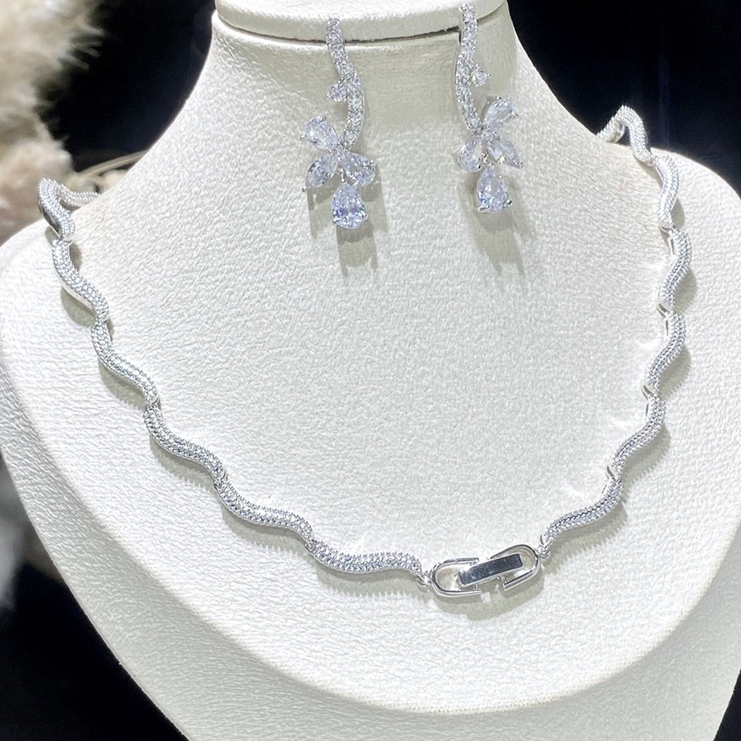 Montserrat - Luxury Cubic Zirconia Bridal Jewelry Set