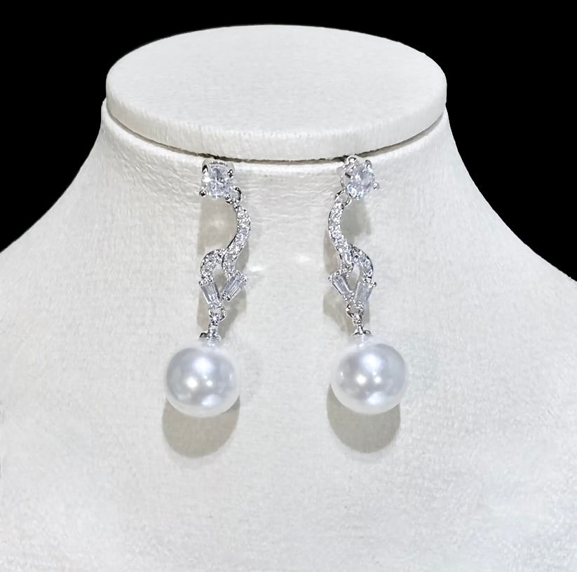 Narianna - Luxury Pearl and CZ Bridal Jewelry Set