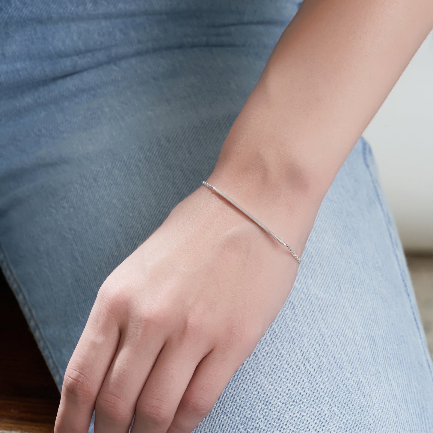 Mysha Personalized Curved Bar Bracelet