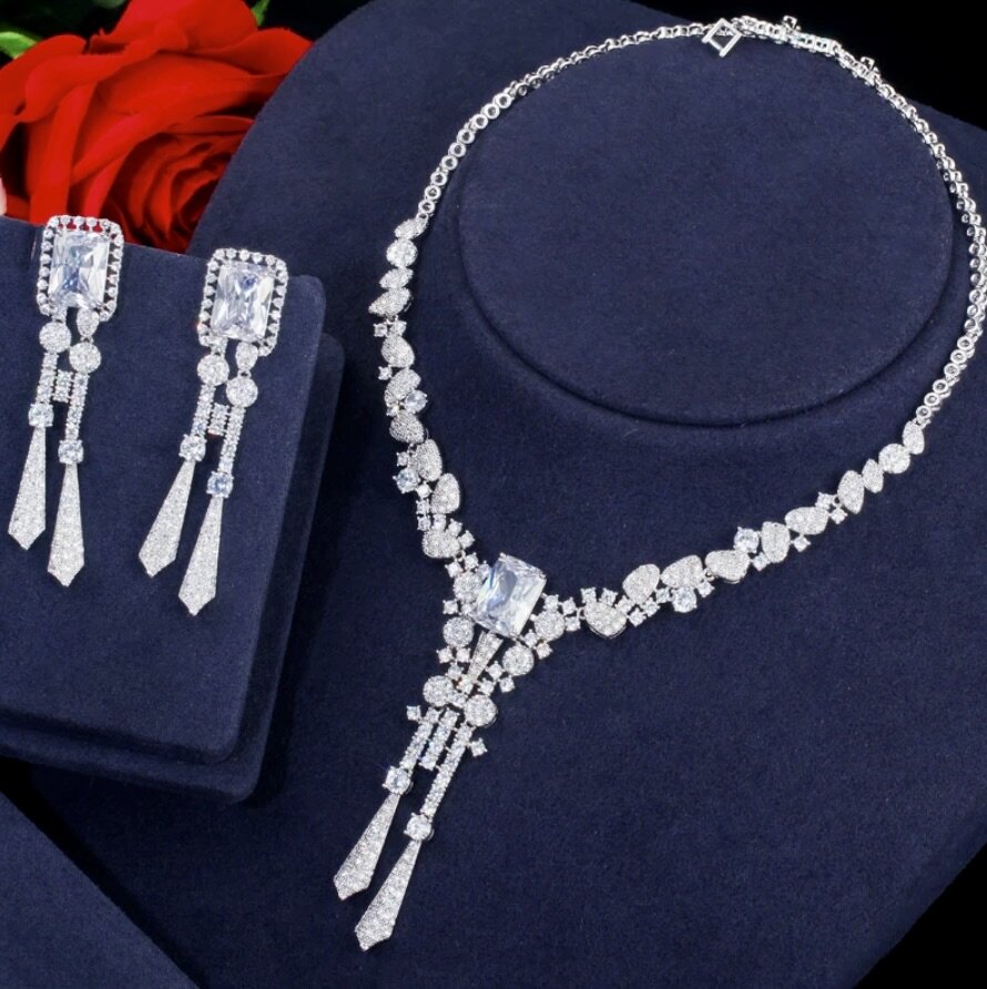 Arissa - Luxury Silver Cubic Zirconia Bridal Jewelry Set
