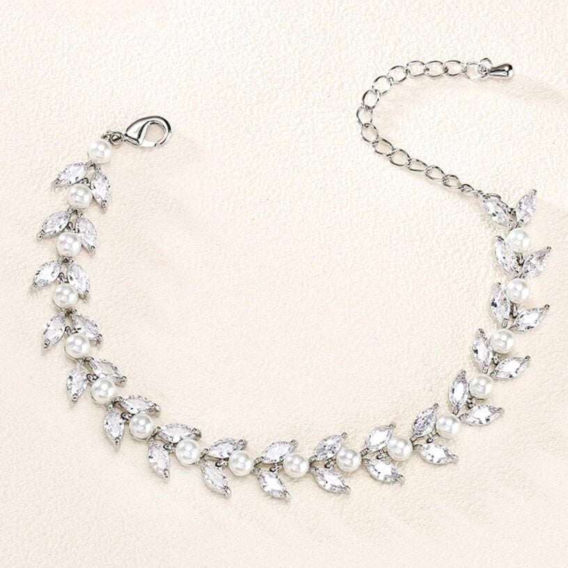 "Sadie" - Pearl Bridal Bracelet - Available in Silver, Rose Gold and Yellow Gold