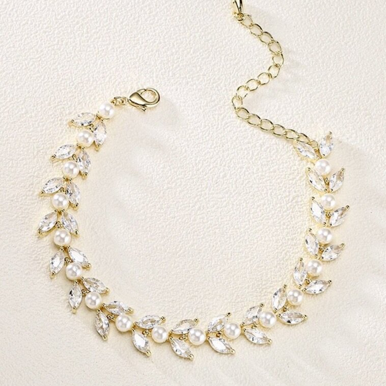 "Sadie" - Pearl Bridal Bracelet - Available in Silver, Rose Gold and Yellow Gold