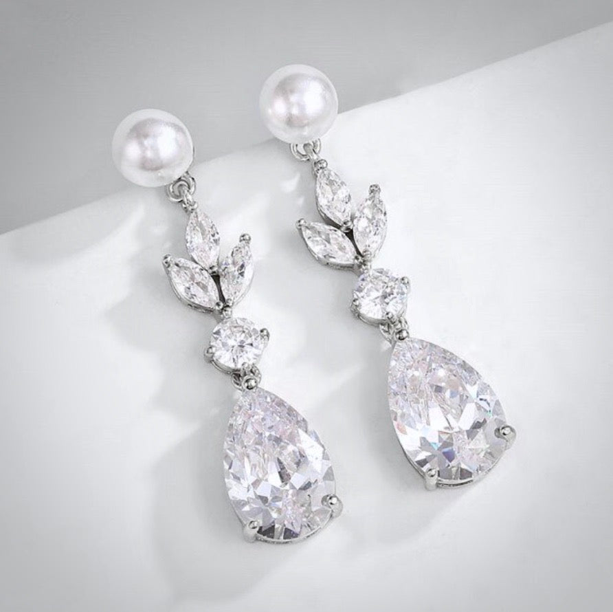 Perla - Pearl and Cubic Zirconia Bridal Earrings - Available in Silver, Rose Gold and Yellow Gold