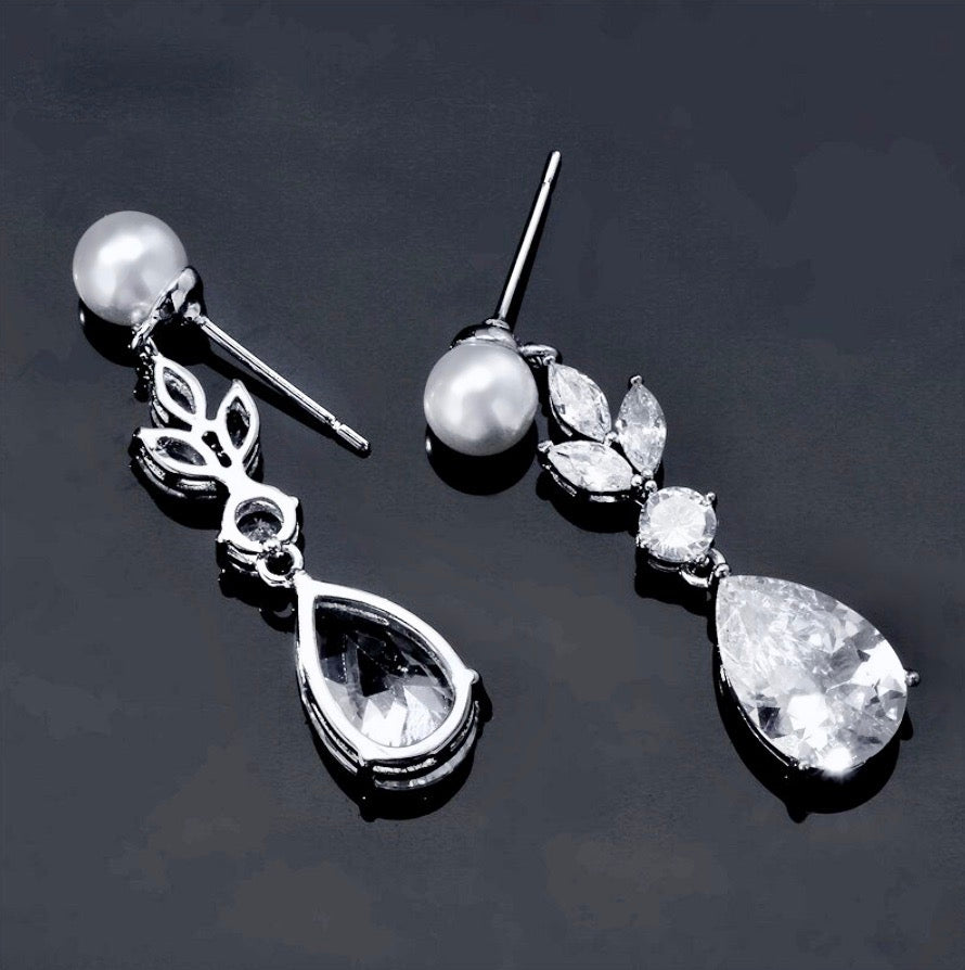 Perla - Pearl and Cubic Zirconia Bridal Earrings - Available in Silver, Rose Gold and Yellow Gold