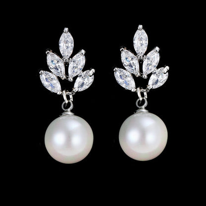 Etta - Pearl and Cubic Zirconia Jewelry Set - Available in Silver and Rose Gold