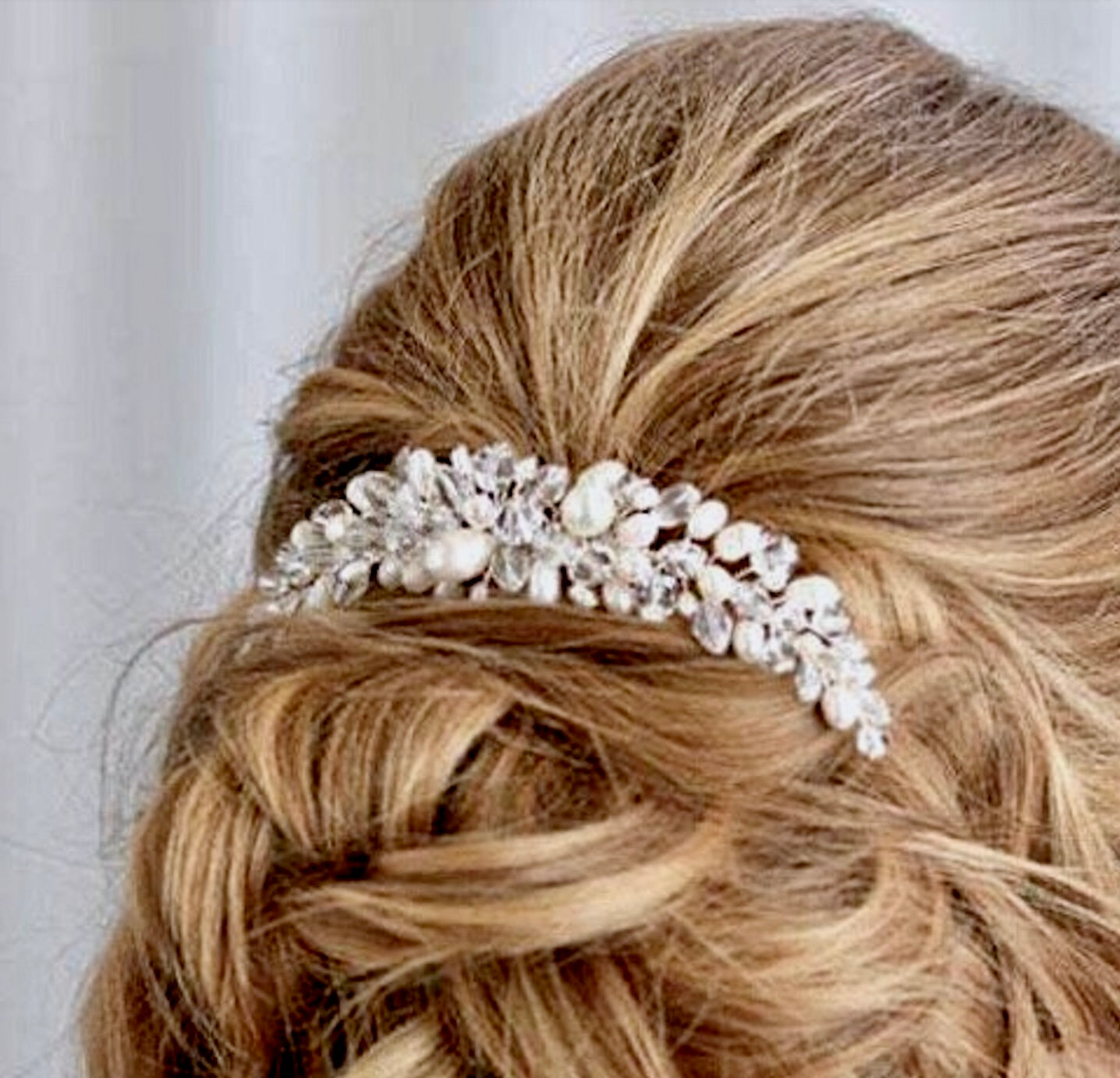 "Daliya" - Silver Natural Pearls Bridal Hair Comb