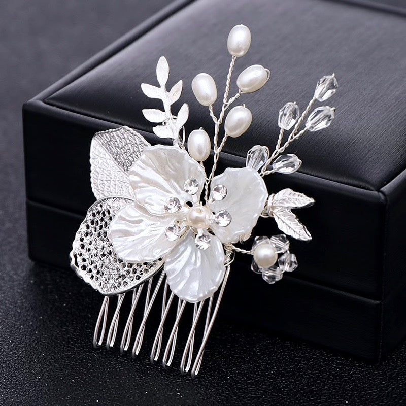 Clover - Pearl and Crystal Bridal Hair Comb - Available in Yellow Gold and Silver
